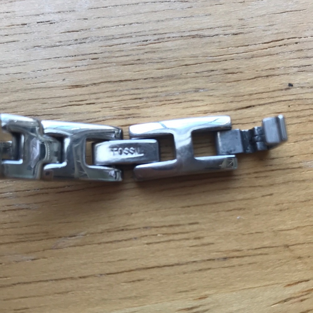 Fossil Watch - Picture 4 of 4